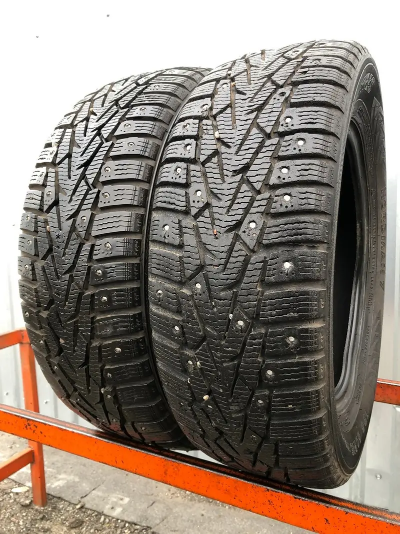 Пара б/у шин 195/60 R15 Nokian Nordman 7