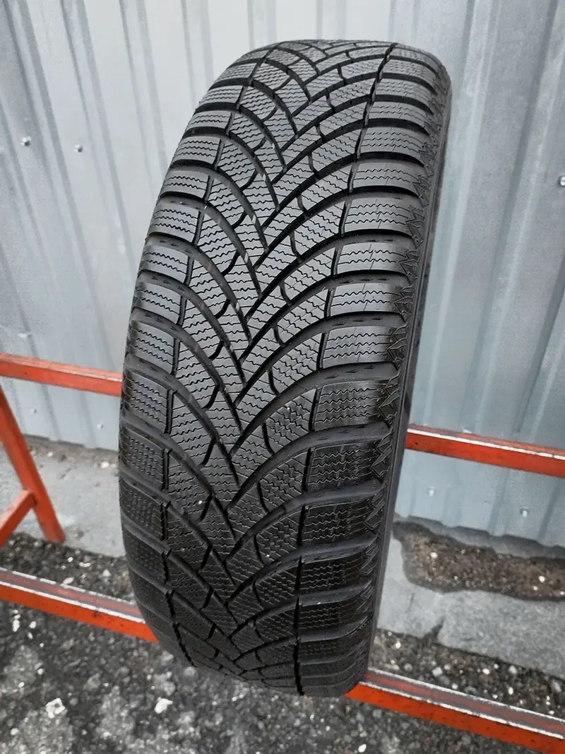 Б/у шина 195/60 R15 Semperit Speed Grip 5, фото 1