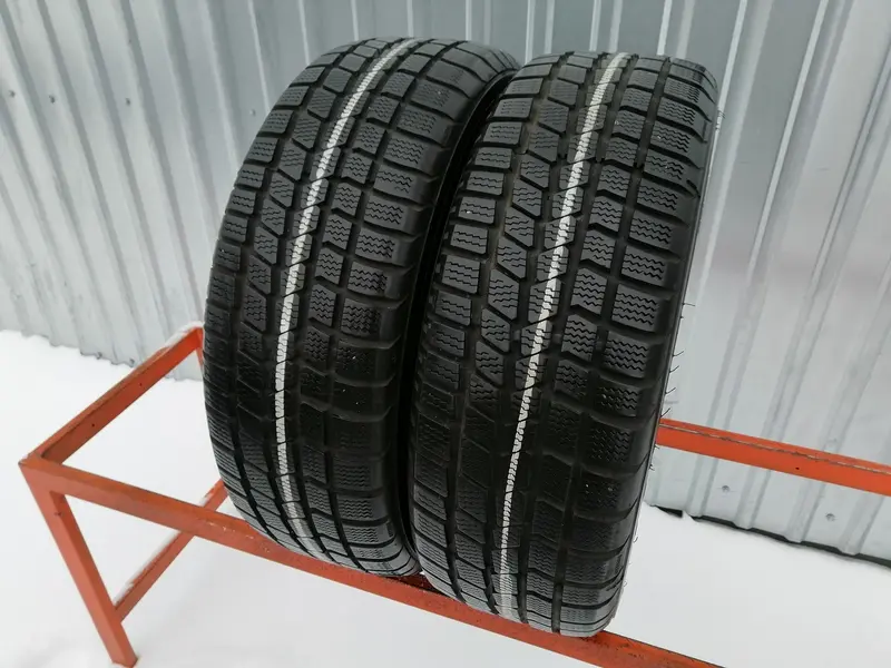 Пара б/у шин 195/60 R15 Uniroyal MS Plus 44