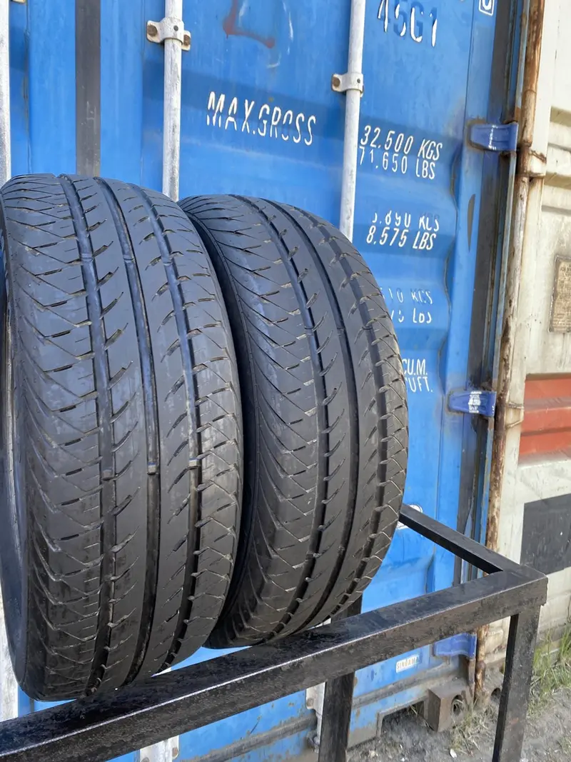 Пара б/у шин 195/60 R16C Continental VancoContact2