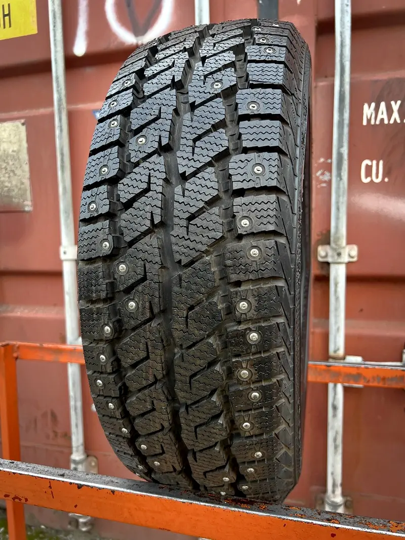Б/у шина 195/60 R16C Gislaved Nord Frost VAN