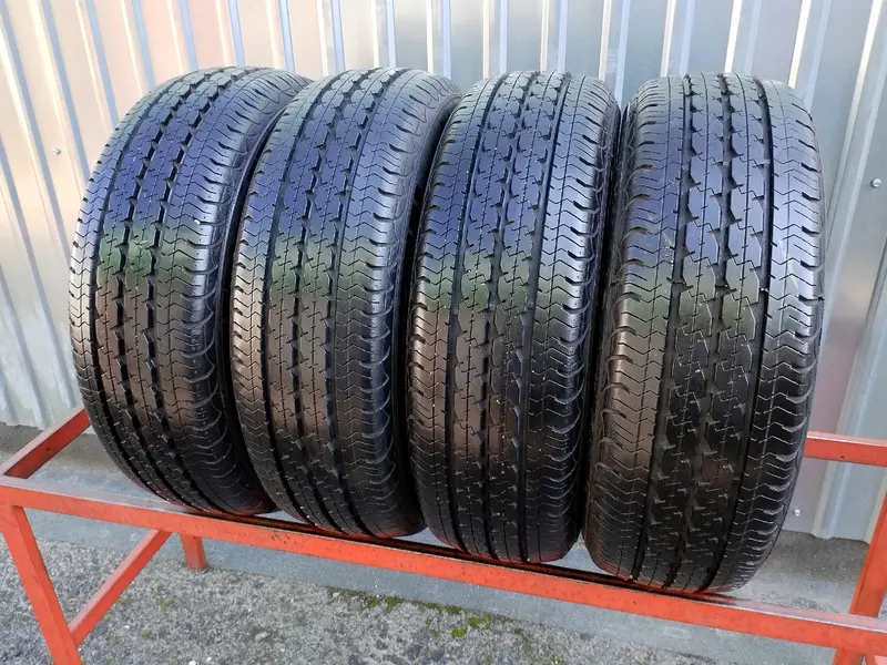 Комплект б/у шин 195/60 R16C Pirelli Chrono 2