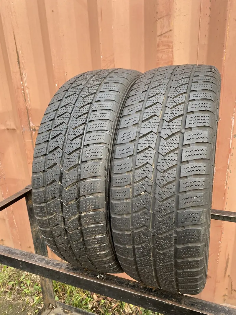 Пара б/у шин 195/60 R16C Semperit Van-Grip