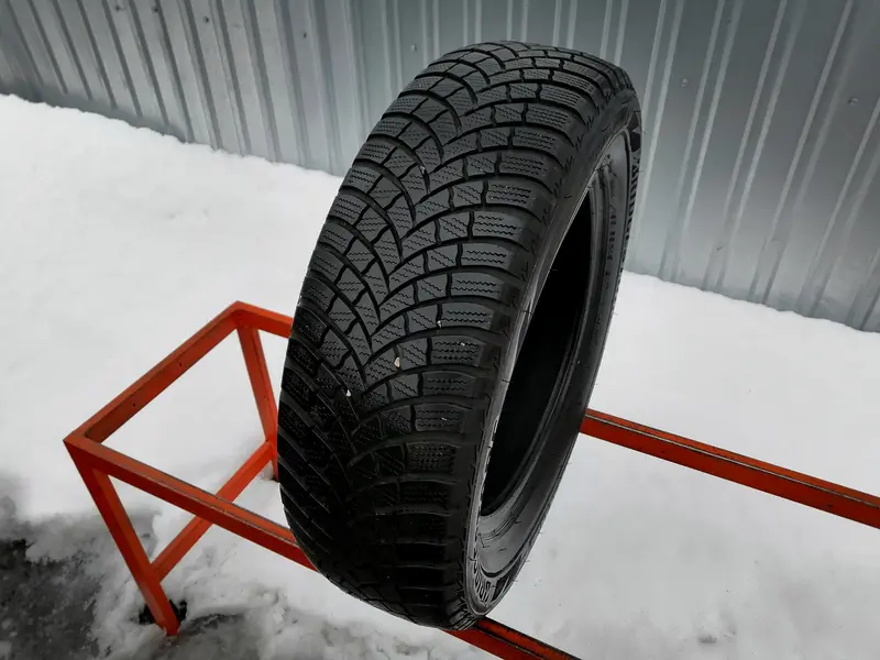 Б/у шина 195/65 R15 Bridgestone Blizzak LM-001 evo
