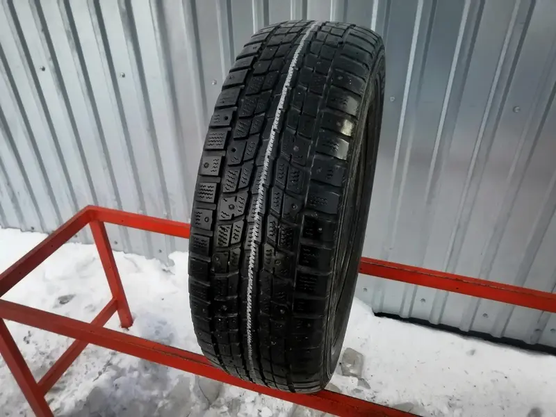 Б/у шина 195/65 R15 Dunlop SP Winter Ice 01