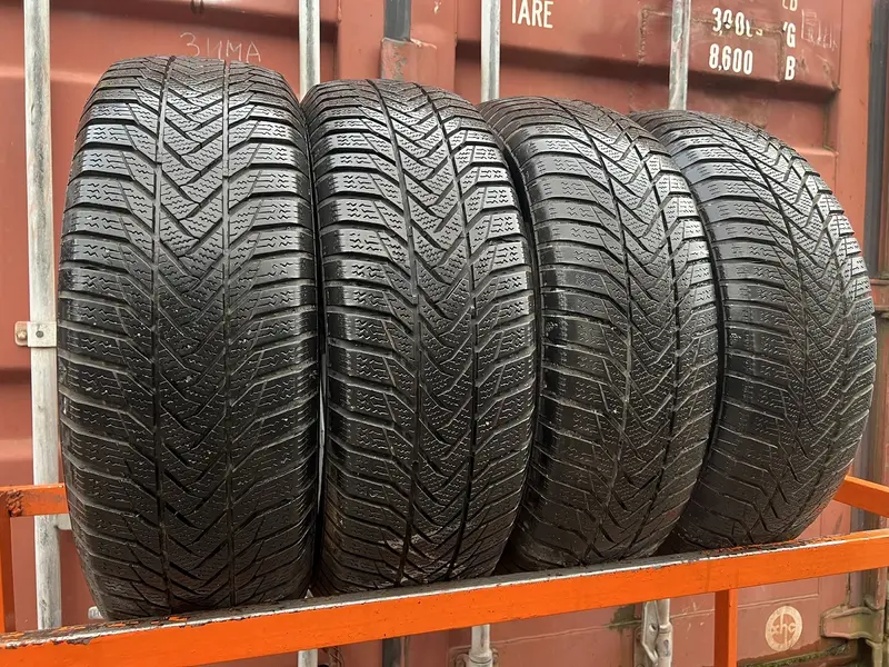 Комплект б/у шин 195/65 R15 ESA-Tecar Super Grip PRO