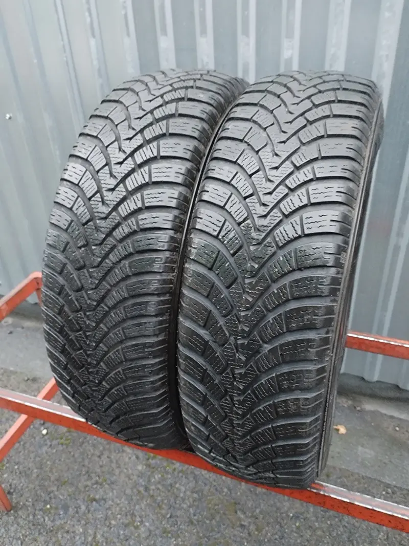 Пара б/у шин 195/65 R15 Falken Eurowinter HS01