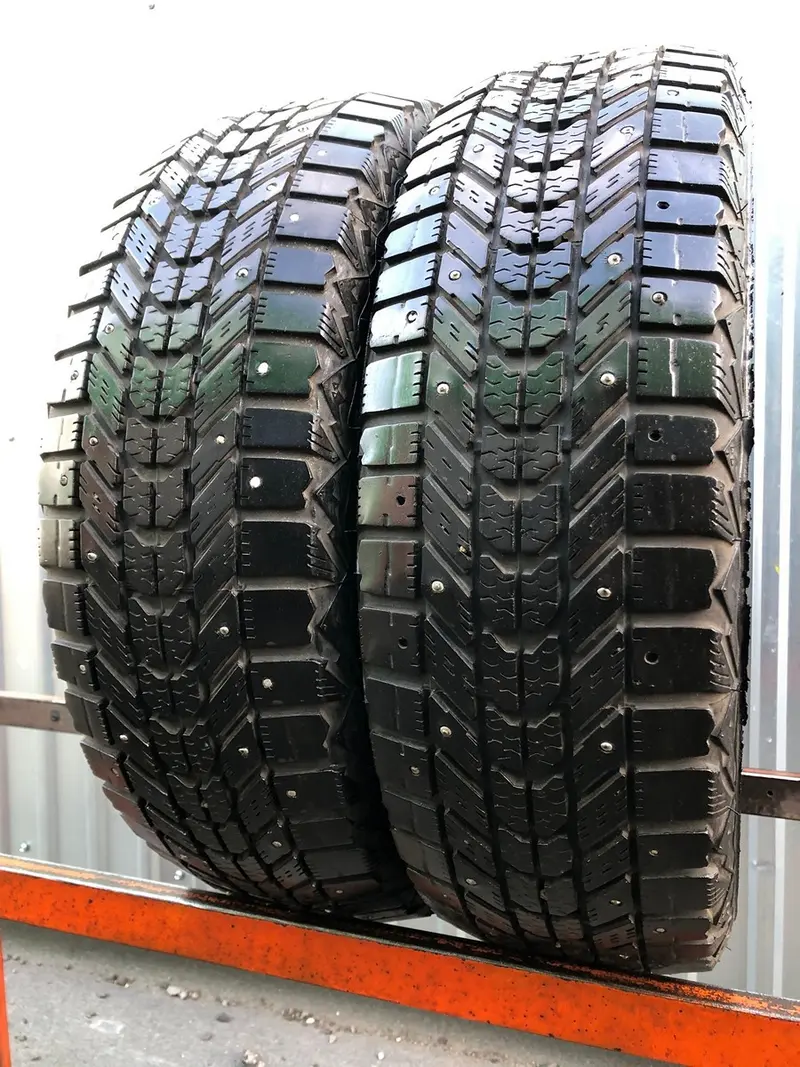 Пара б/у шин 195/65 R15 Firestone Winterforce