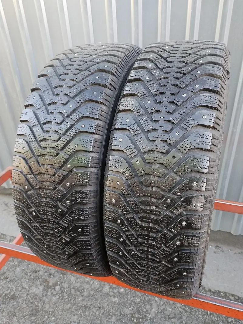 Пара б/у шин 195/65 R15 Goodyear Ultra Grip 500