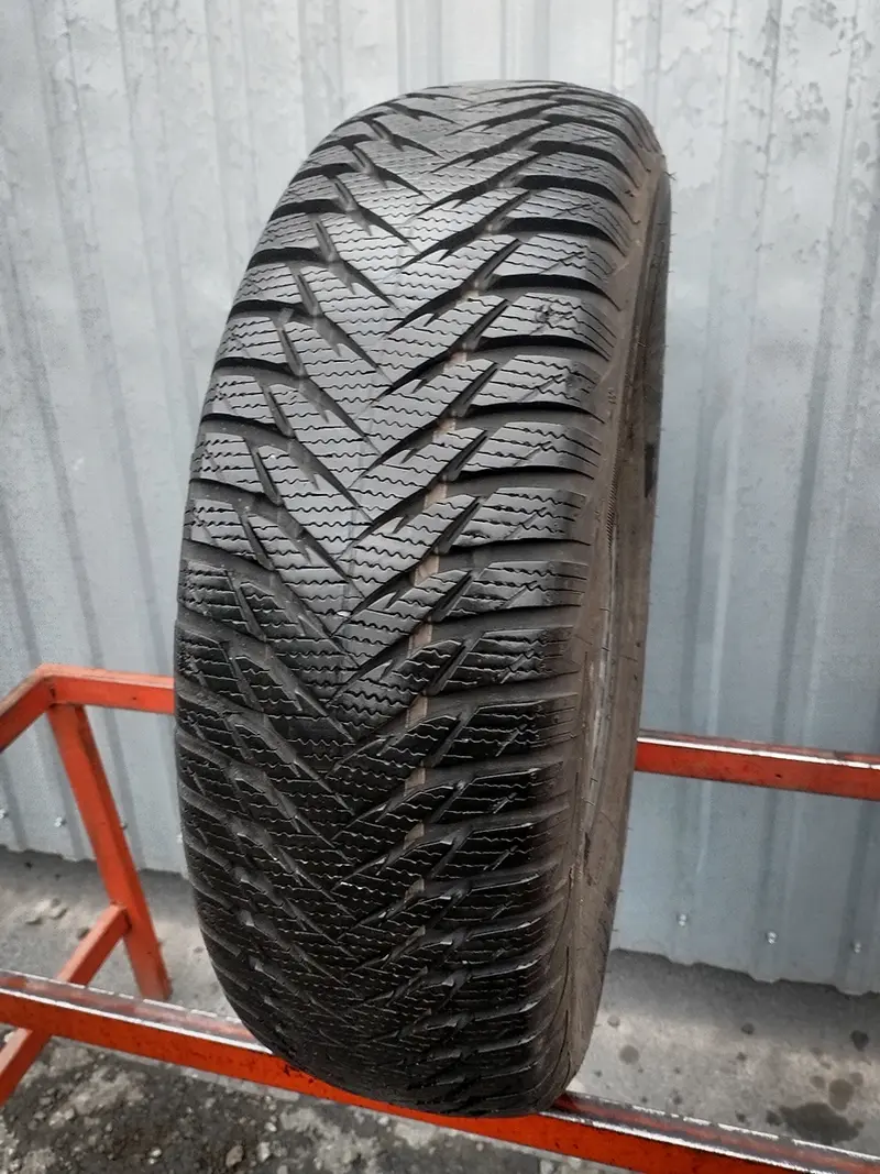 Б/у шина 195/65 R15 Goodyear Ultra Grip 8, фото 1