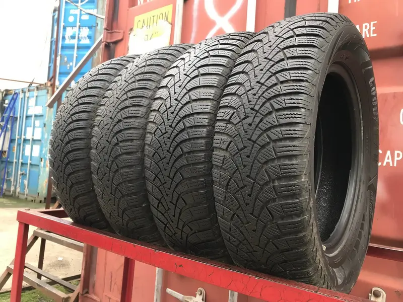 Комплект б/у шин 195/65 R15 Goodyear Ultra Grip 9