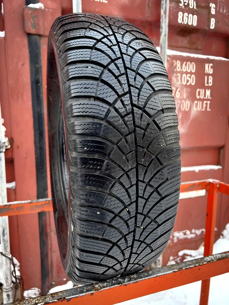 Б/у шина 195/65 R15 Goodyear Ultra Grip 9+, фото 1