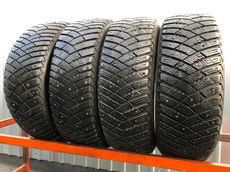 Комплект б/у шин 195/65 R15 Goodyear Ultra Grip Ice Arctic