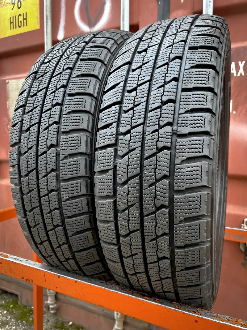 Пара б/у шин 195/65 R15 Goodyear Ultra Grip Ice Navi Zea II