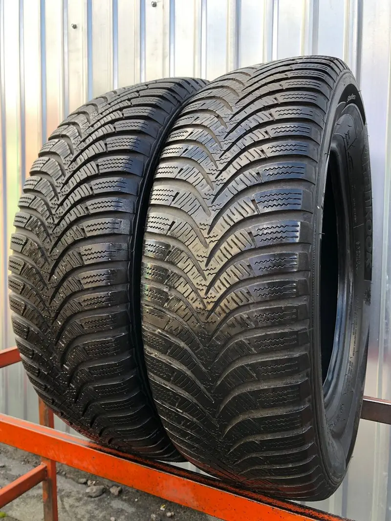 Пара б/у шин 195/65 R15 Hankook Winter I*cept RS2 W452