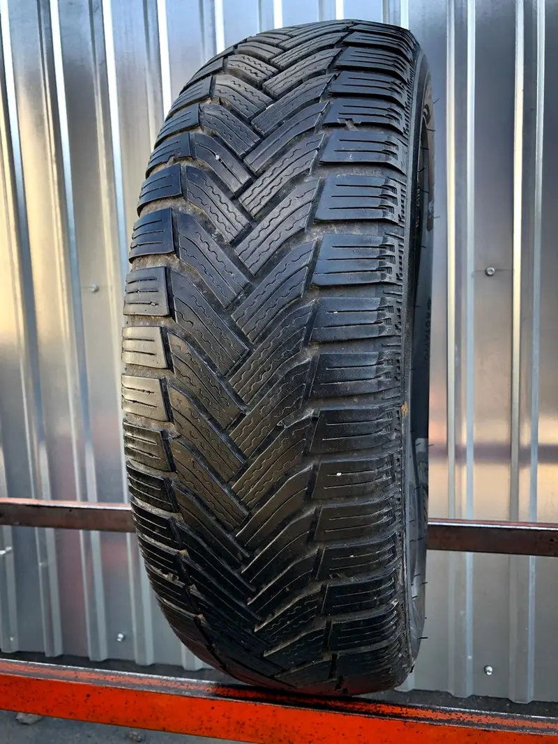 Б/у шина 195/65 R15 Michelin Alpin 6