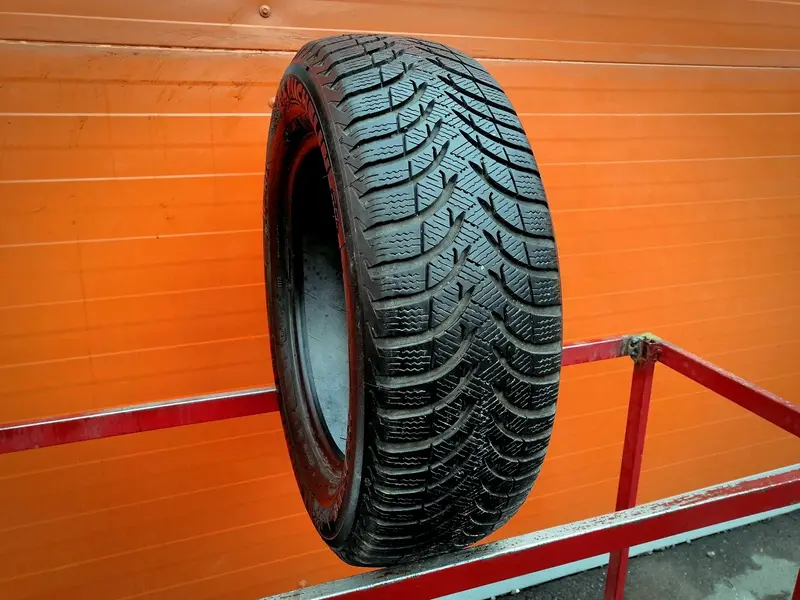 Б/у шина 195/65 R15 Michelin Alpin A4