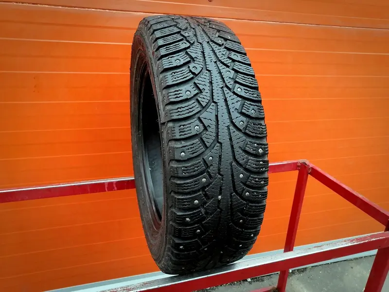Б/у шина 195/65 R15 Nokian Hakkapeliitta 5