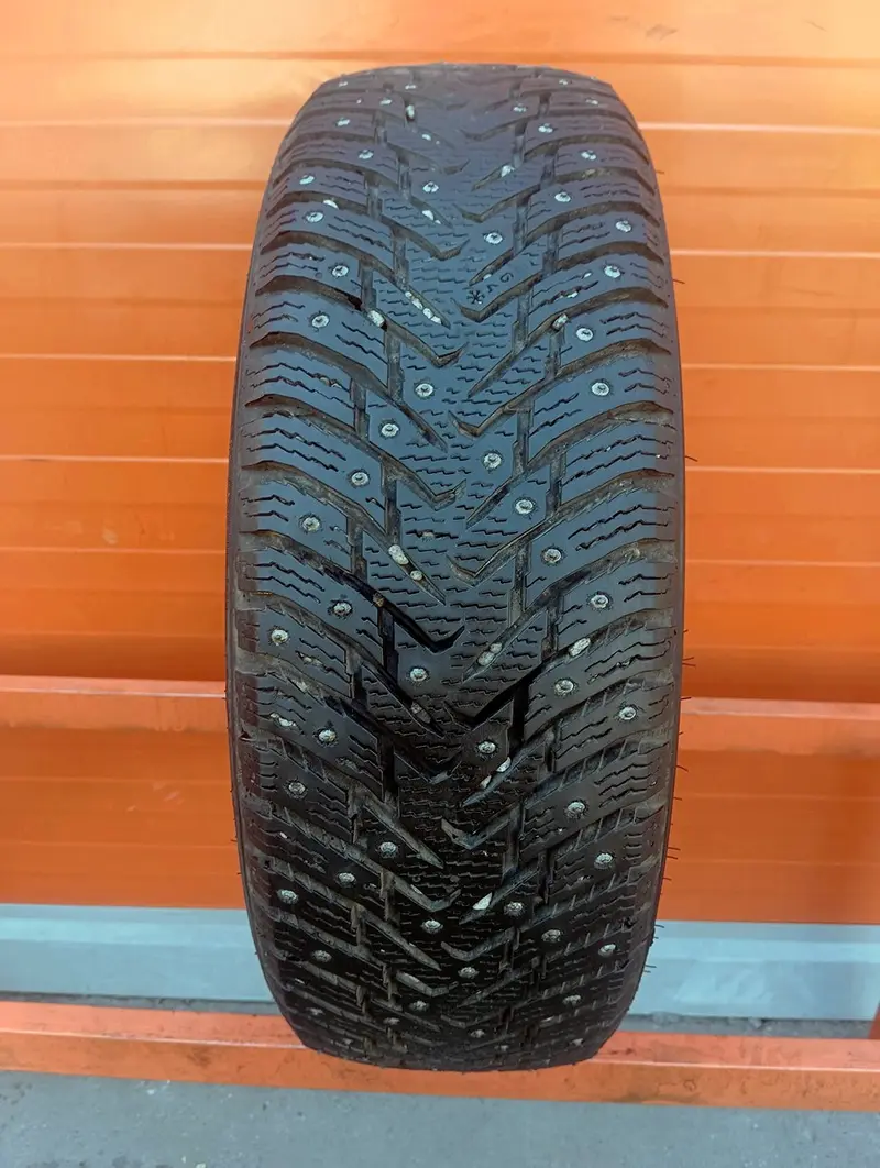 Б/у шина 195/65 R15 Nokian Nordman 8