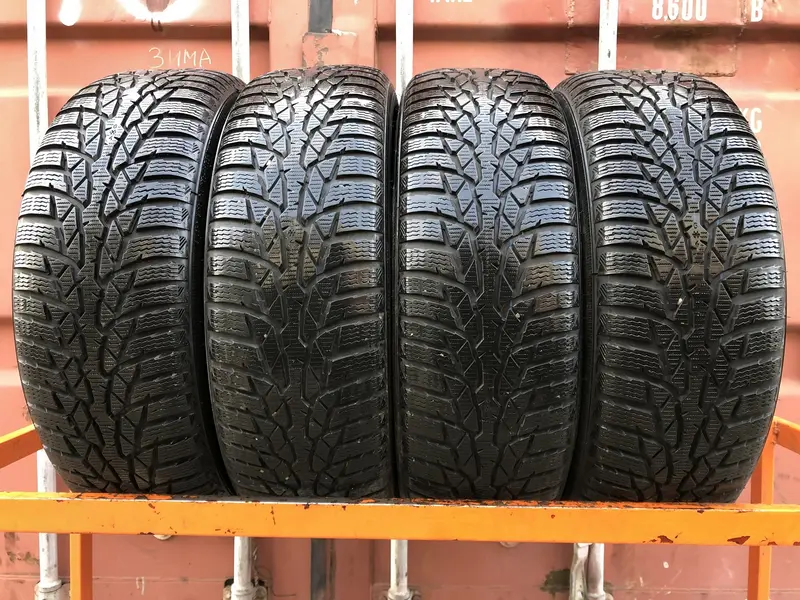 Комплект б/у шин 195/65 R15 Nokian WR D4