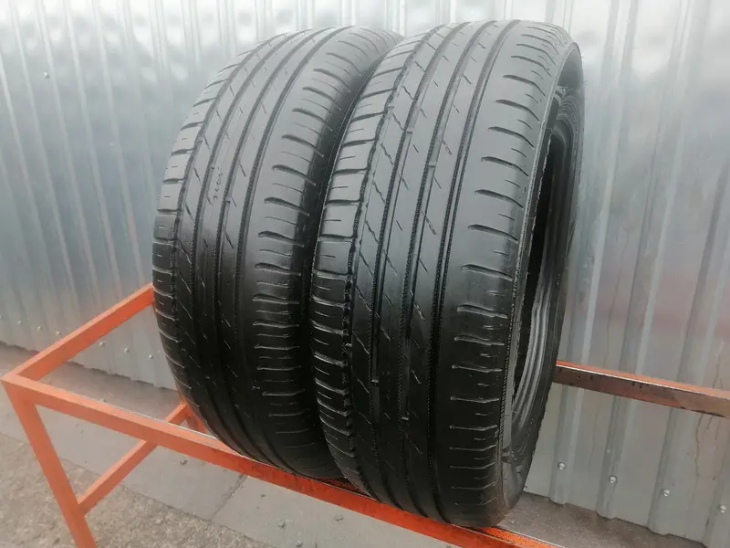 Пара б/у шин 195/65 R15 Nokian Wetproof