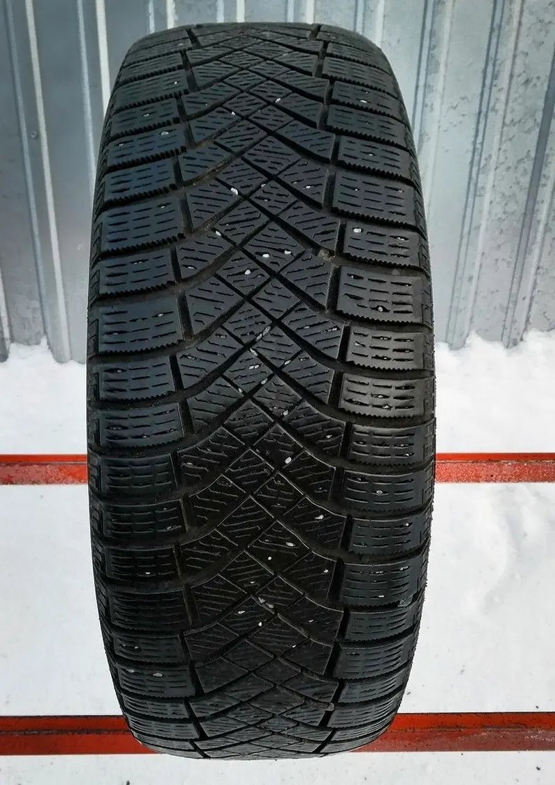 Б/у шина 195/65 R15 Pirelli Ice Zero FR, фото 1