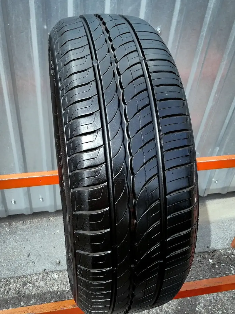 Б/у шина 195/65 R15 Pirelli P 1 Cinturato