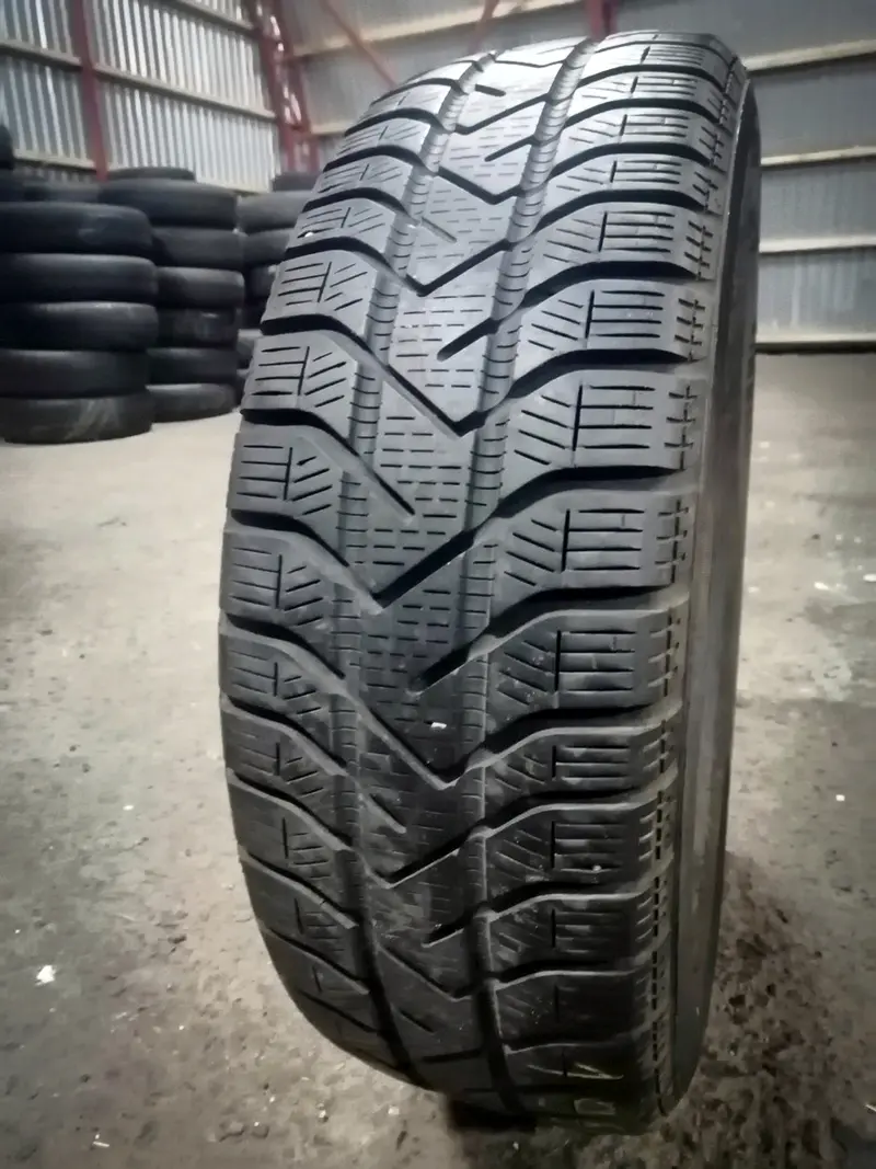 Б/у шина 195/65 R15 Pirelli Winter 190 Snowcontrol 2