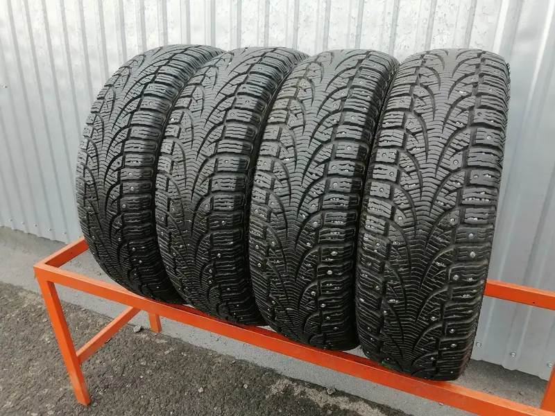 Комплект б/у шин 195/65 R15 Pirelli Winter Carving EDGE