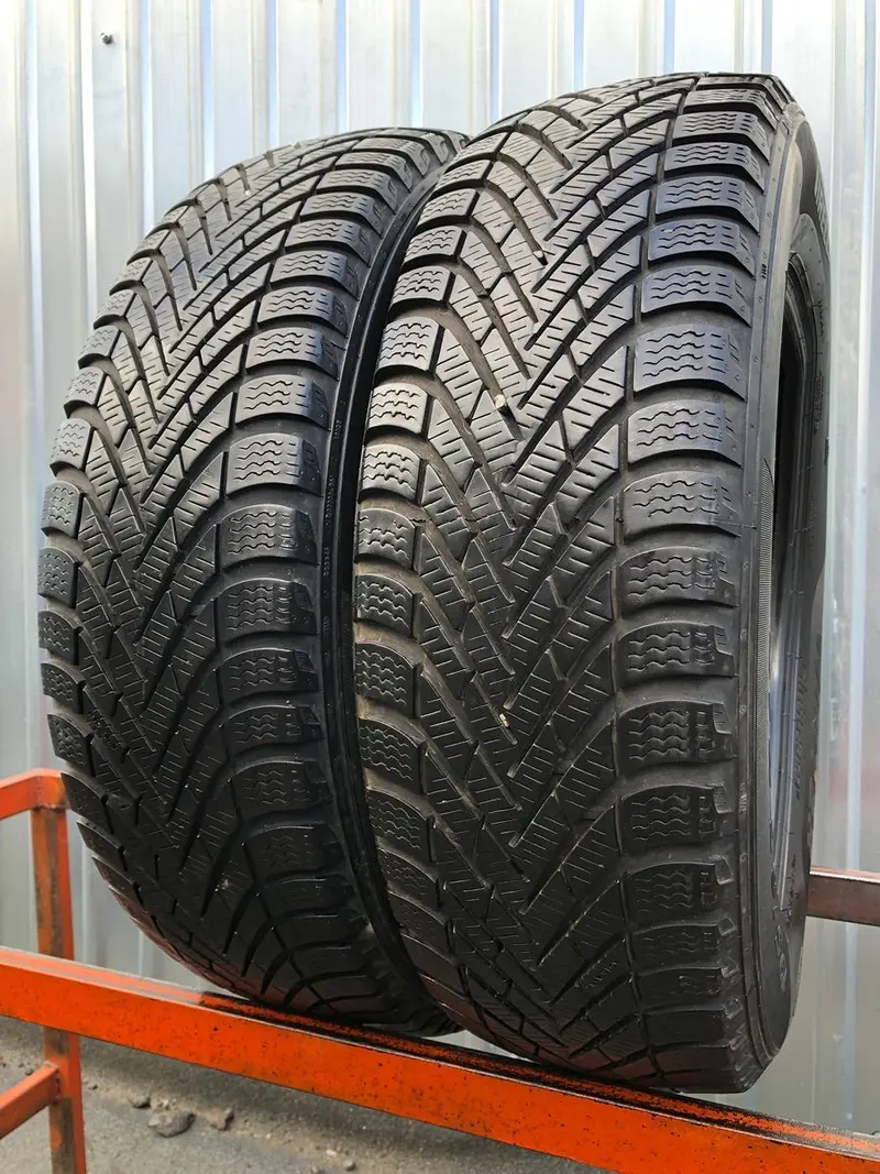 Пара б/у шин 195/65 R15 Pirelli Winter Cinturato