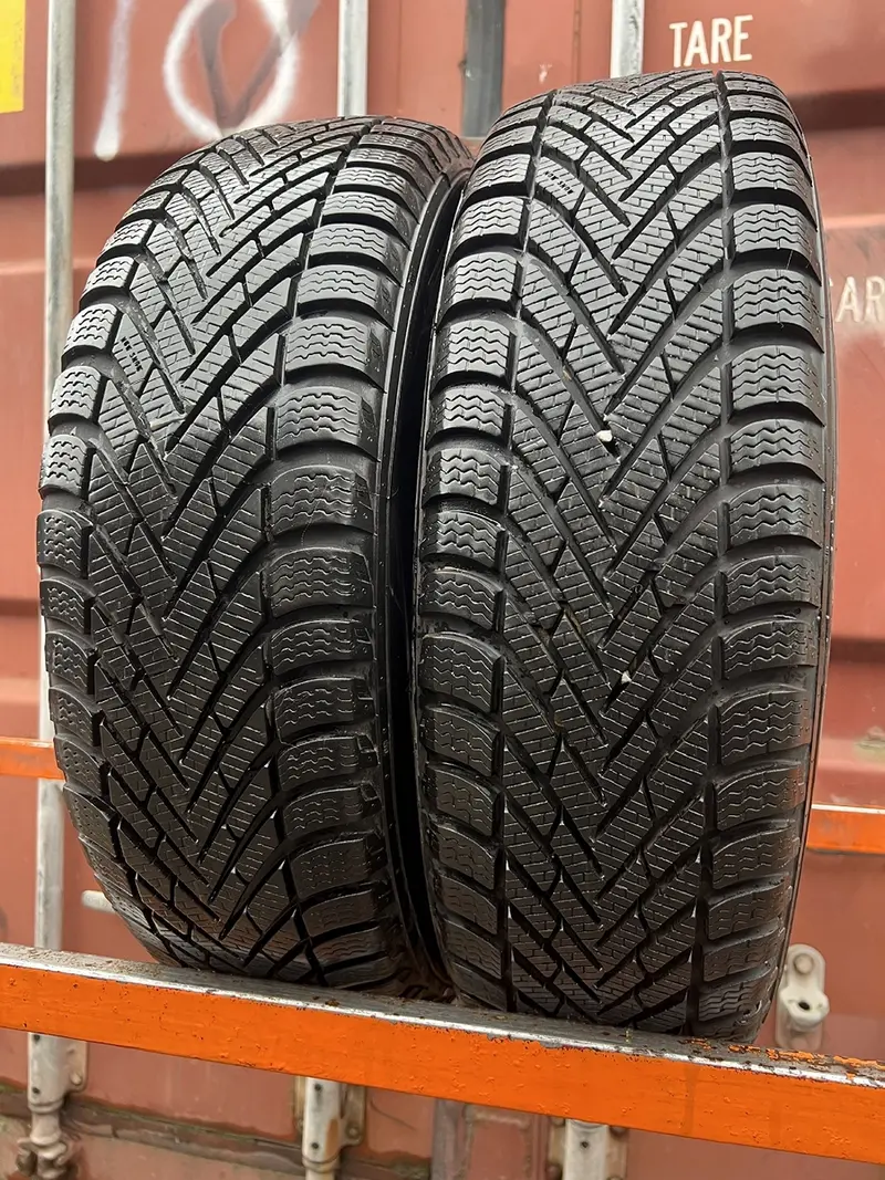 Пара б/у шин 195/65 R15 Pirelli Winter Cinturato