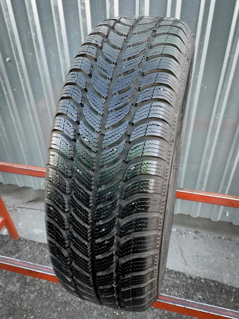 Б/у шина 195/65 R15 Sava Eskimo S3+