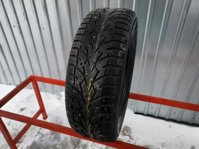 Б/у шина 195/65 R15 Toyo Observe G3-Ice