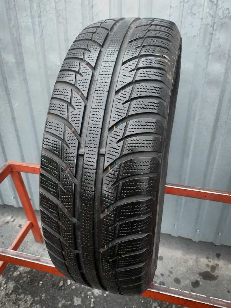 Б/у шина 195/65 R15 Toyo Snowprox S943