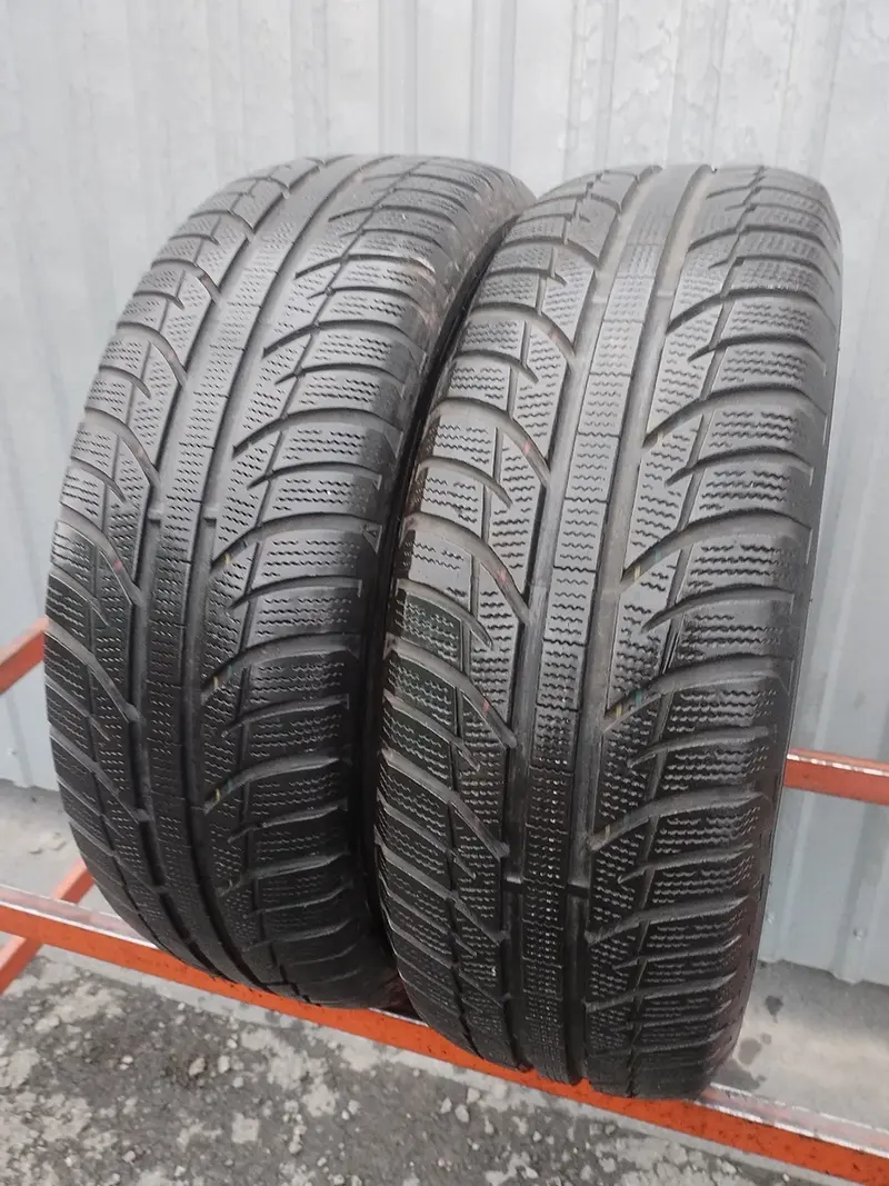 Пара б/у шин 195/65 R15 Toyo Snowprox S943