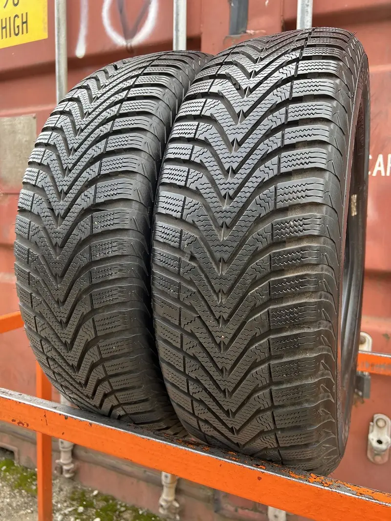 Пара б/у шин 195/65 R15 Vredestein Snowtrac 5