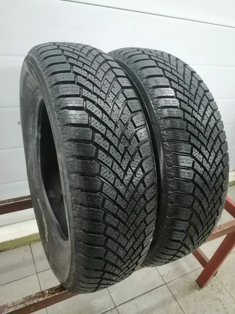 Пара б/у шин 195/65 R15 Yokohama BluEarth Winter V906