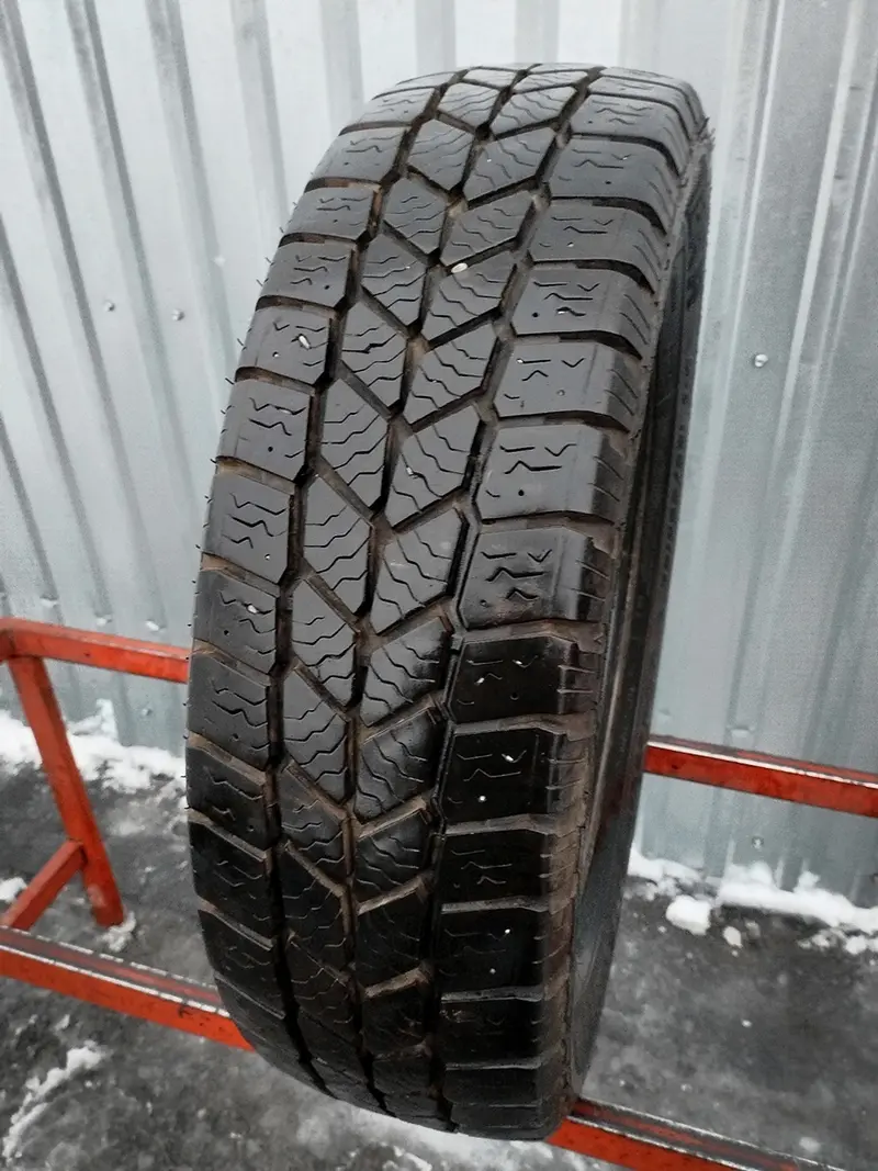 Б/у шина 195/65 R16C Goodyear Cargo Ultra Grip