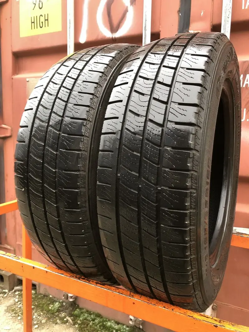 Пара б/у шин 195/65 R16C Goodyear Cargo Vector 2