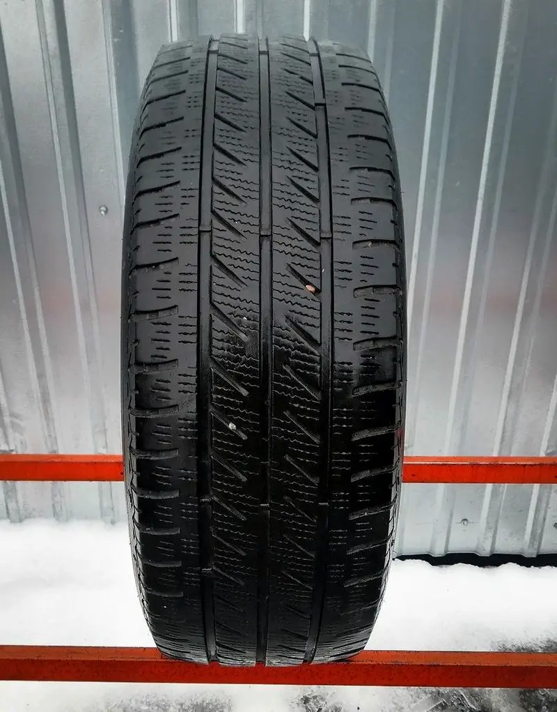 Б/у шина 195/65 R16C Goodyear Vector 4Seasons Cargo