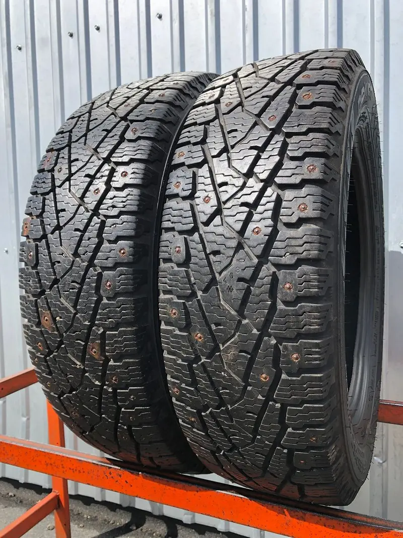 Пара б/у шин 195/65 R16C Nokian Hakkapeliitta C3