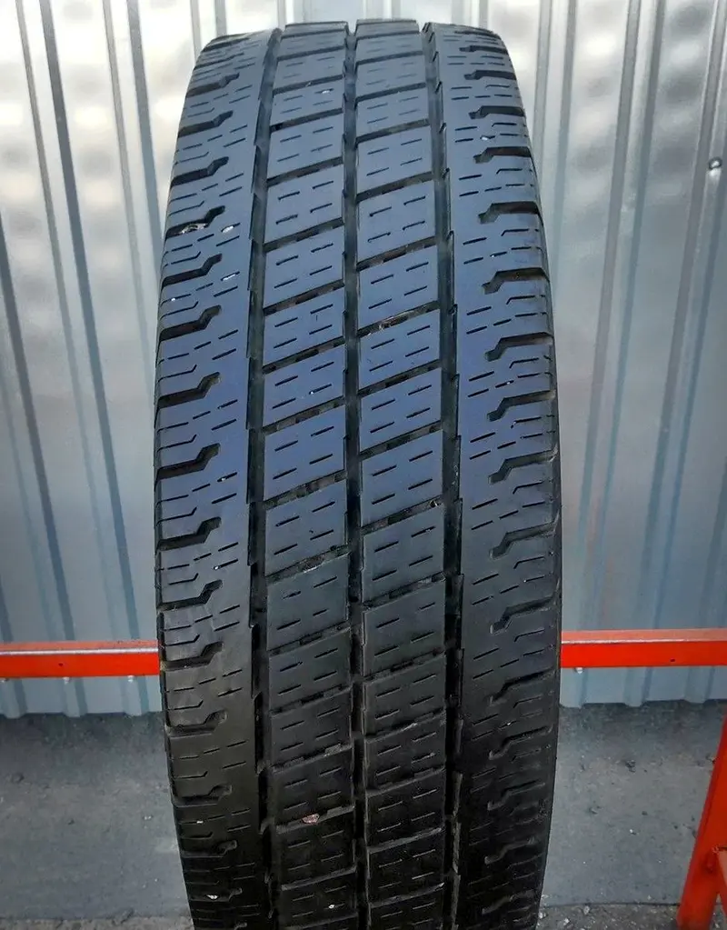 Б/у шина 195/65 R16C Uniroyal AllSeasonMax