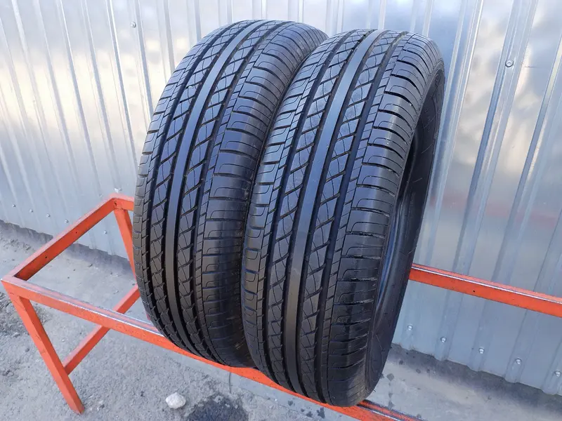 Пара б/у шин 195/70 R14 GT Radial Champiro VP1