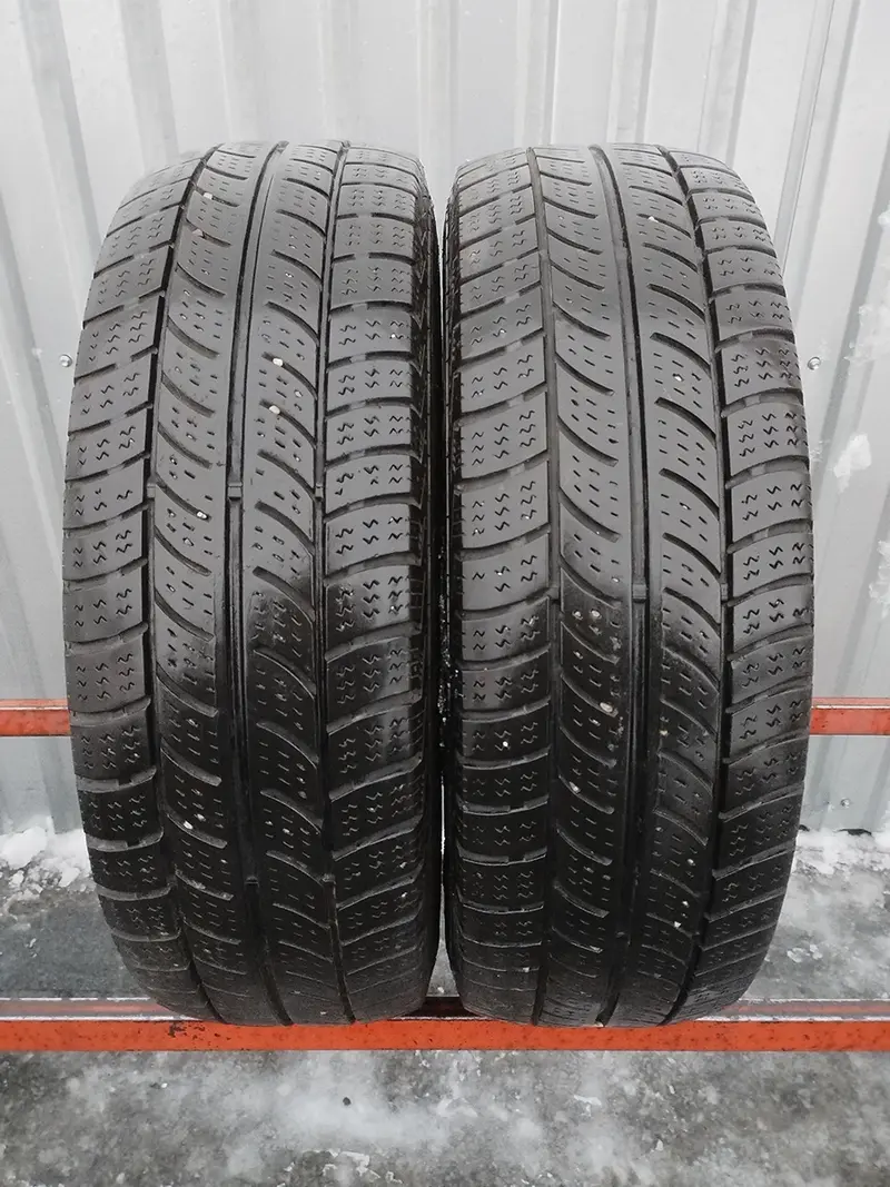 Пара б/у шин 195/70 R15C Continental VancoWinter 2