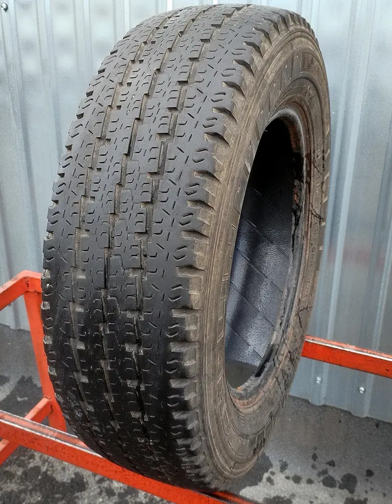 Б/у шина 195/70 R15C Michelin Agilis 61