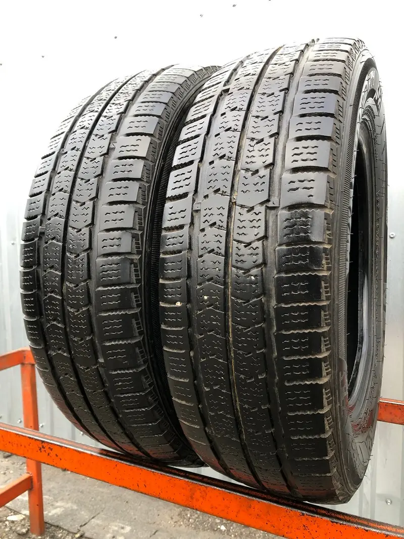 Пара б/у шин 195/70 R15C Nexen Winguard WT1