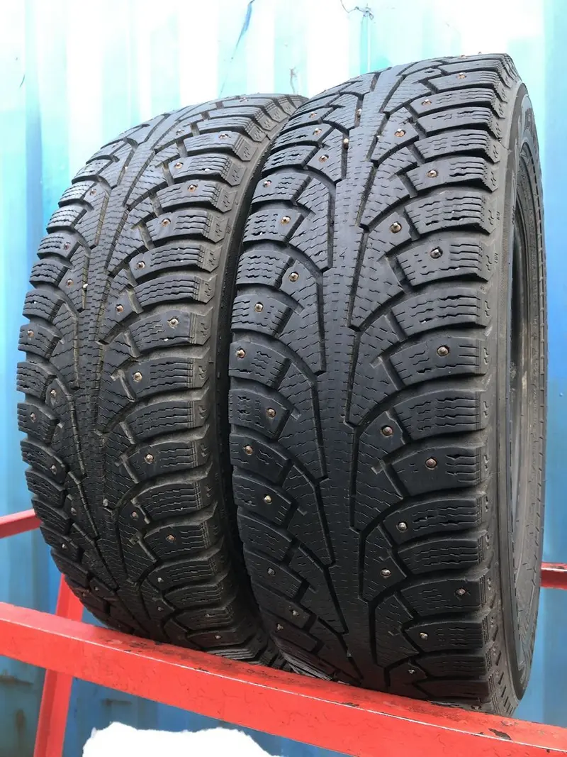 Пара б/у шин 195/70 R15C Nokian Hakkapeliitta C3