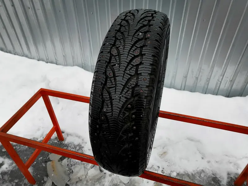Б/у шина 195/70 R15C Pirelli Chrono Winter