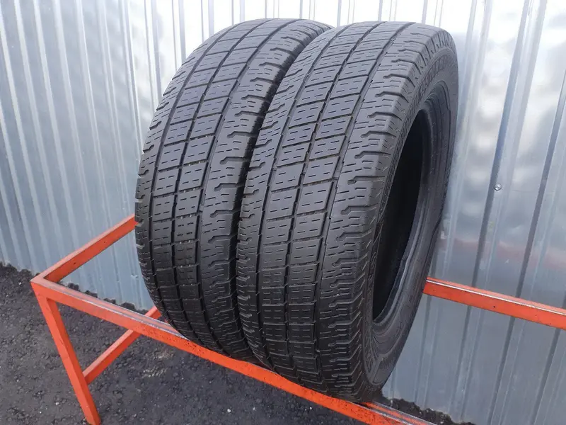 Пара б/у шин 195/70 R15C Semperit Van-AllSeason