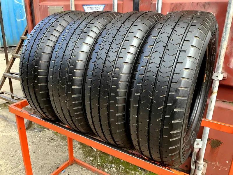 Комплект б/у шин 195/70 R15 Uniroyal Rain Max